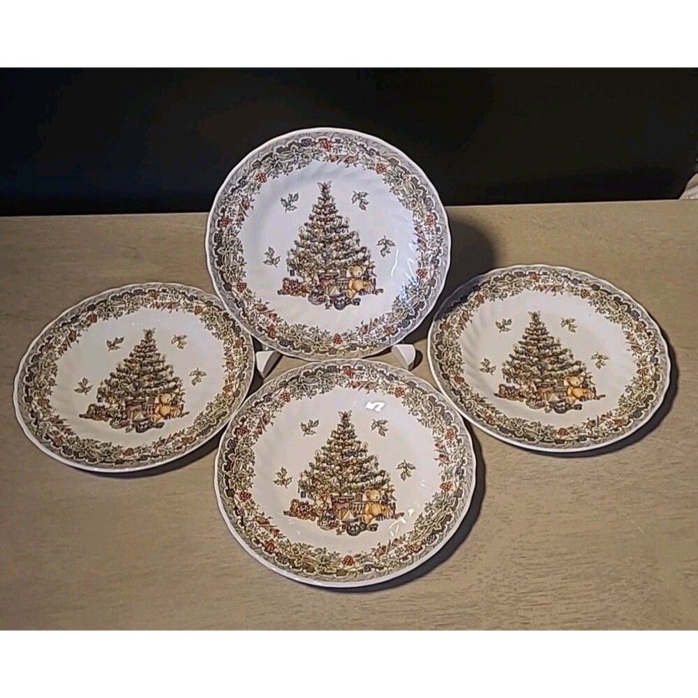 Queen's China Christmas Seasons Greetings Tree Set of 4 Salad Plates